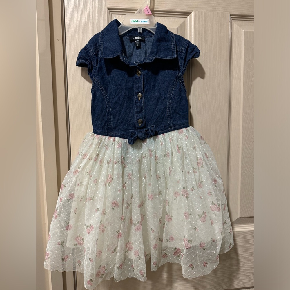 Girls dress